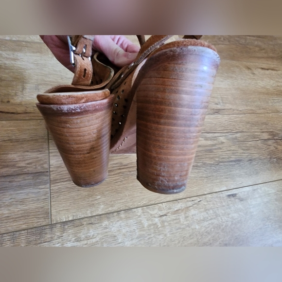 Rag & Bone Sandals Women's 8 38 Wyatt Tan Dotted Leather Stacked Block Heel - Picture 5 of 8